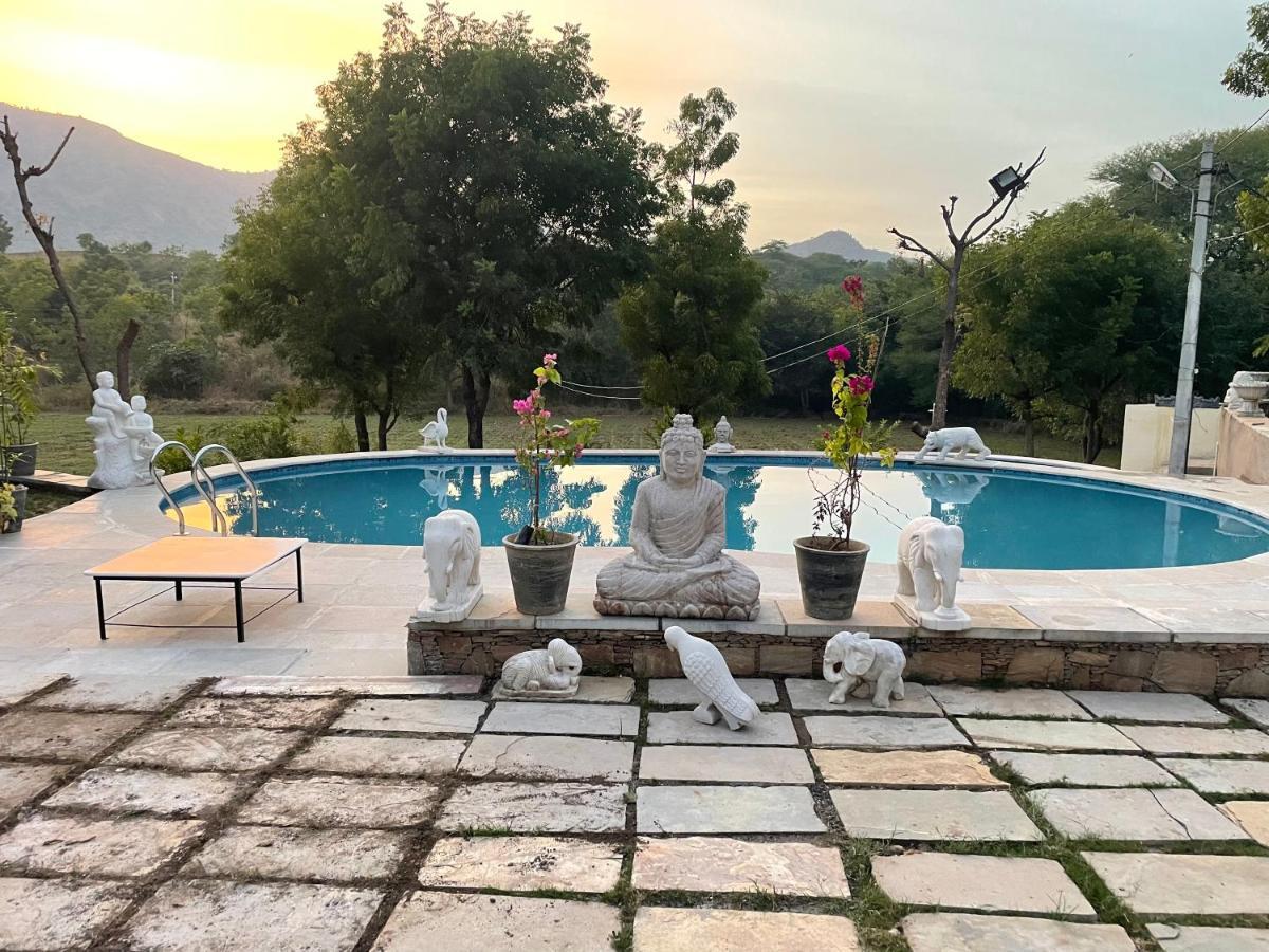 Amaltas Villa Удайпур Екстериор снимка
